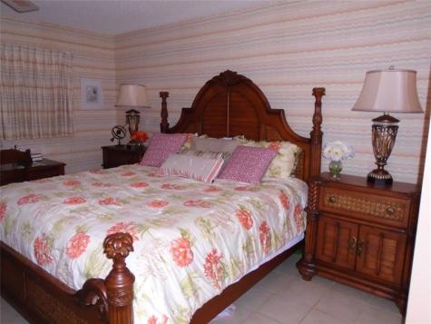 3165 NE 48th Court Lighthouse Point FL 33064