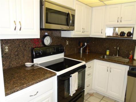 3165 NE 48th Court Lighthouse Point FL 33064