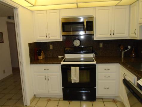 3165 NE 48th Court Lighthouse Point FL 33064