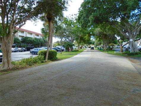 3165 NE 48th Court Lighthouse Point FL 33064