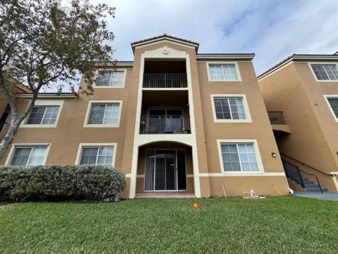 8060 N Nob Hill Road Tamarac FL 33321