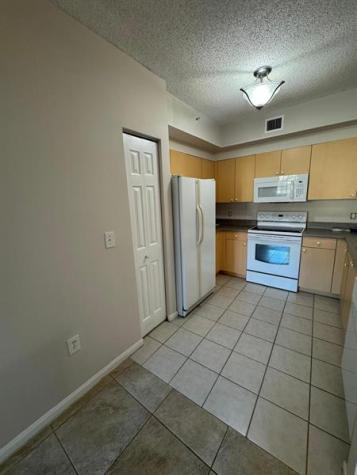 8060 N Nob Hill Road Tamarac FL 33321