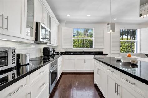381 E Cannery Row Circle Delray Beach FL 33444