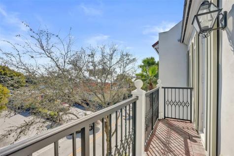 381 E Cannery Row Circle Delray Beach FL 33444