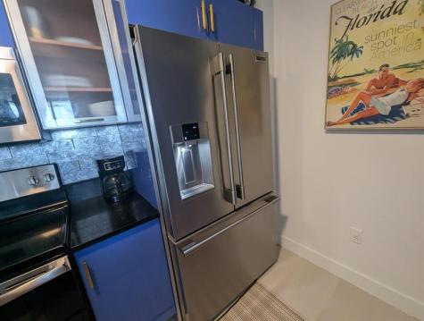 18800 NE 29th Avenue Miami FL 33180