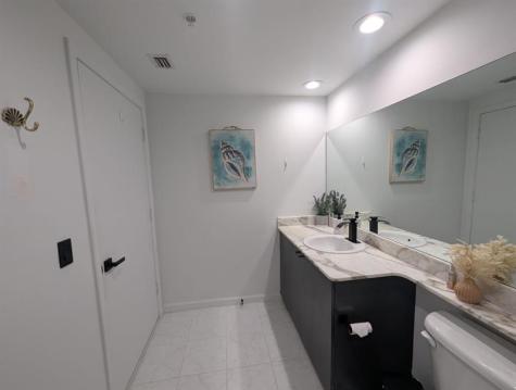 18800 NE 29th Avenue Miami FL 33180
