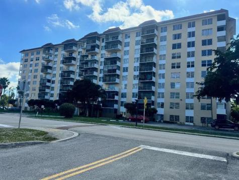 4174 Inverrary Drive Lauderhill FL 33319
