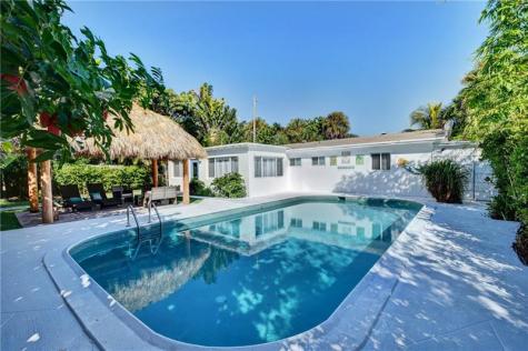 10 S Swinton Circle Delray Beach FL 33444