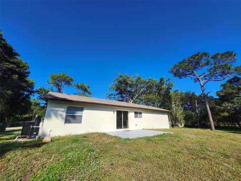 18142 Murcott Boulevard Loxahatchee FL 33470