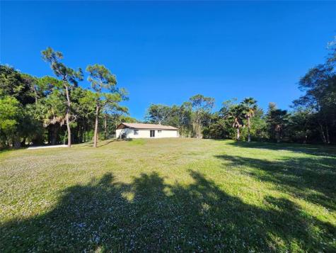 18142 Murcott Boulevard Loxahatchee FL 33470