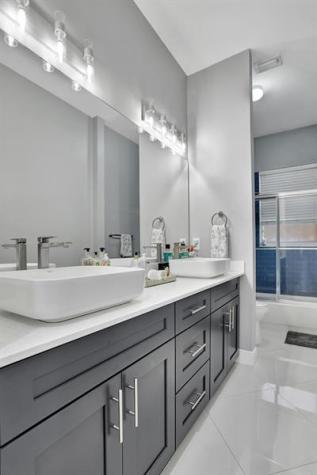 6355 NW 107th Terrace Parkland FL 33076