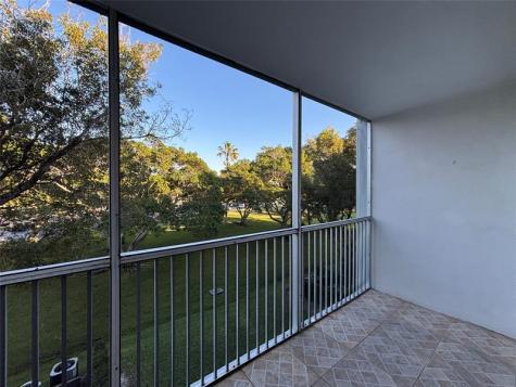 1401 SW 135th Terrace Pembroke Pines FL 33027