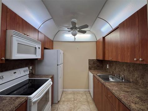 1401 SW 135th Terrace Pembroke Pines FL 33027