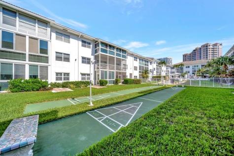 1461 S Ocean Boulevard Lauderdale By The Sea FL 33062