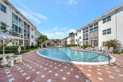 1461 S Ocean Boulevard Lauderdale By The Sea FL 33062