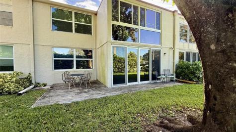 12 Willowbrook Lane Delray Beach FL 33446