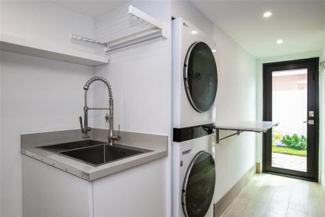 1806 NE 22nd Terrace Fort Lauderdale FL 33305