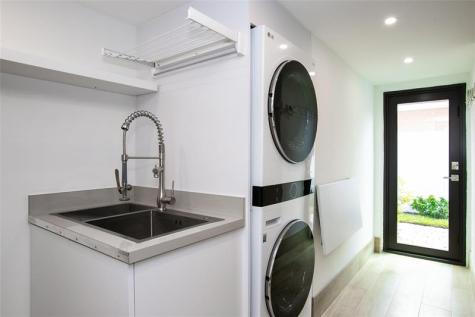 1806 NE 22nd Terrace Fort Lauderdale FL 33305