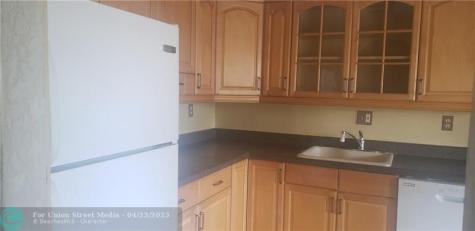 8705 NW 38th Drive Coral Springs FL 33065