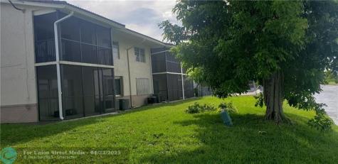 8705 NW 38th Drive Coral Springs FL 33065