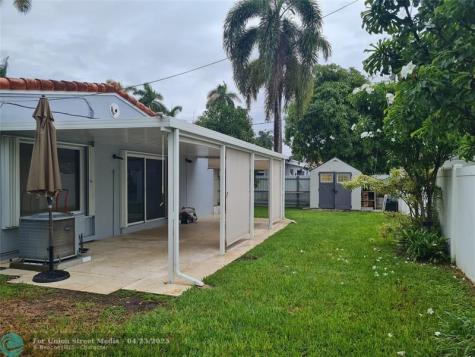 906 NE 3 Street Hallandale Beach FL 33009