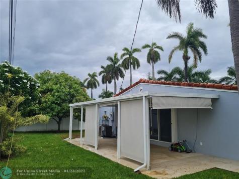 906 NE 3 Street Hallandale Beach FL 33009