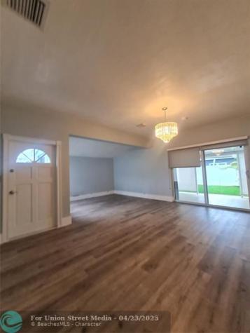 906 NE 3 Street Hallandale Beach FL 33009