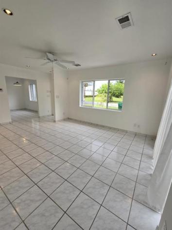 31 SW 10th Street Dania Beach FL 33004