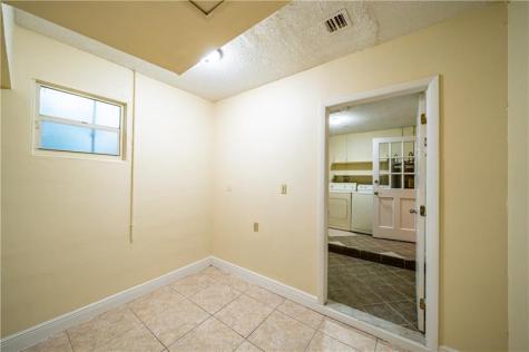 820 SW 55th Avenue Margate FL 33068