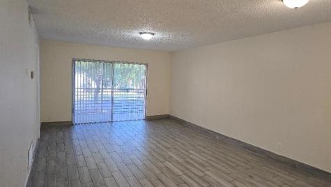 2810 Riverside Drive Coral Springs FL 33065