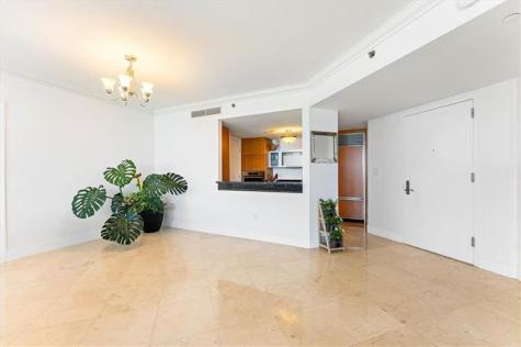 17201 Collins Avenue Sunny Isles Beach FL 33160