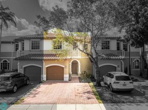 5048 SW 136th Avenue Miramar FL 33027