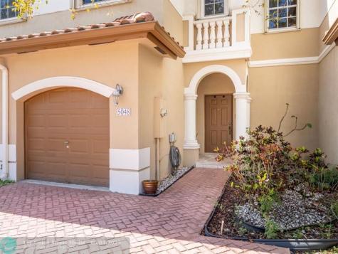 5048 SW 136th Avenue Miramar FL 33027