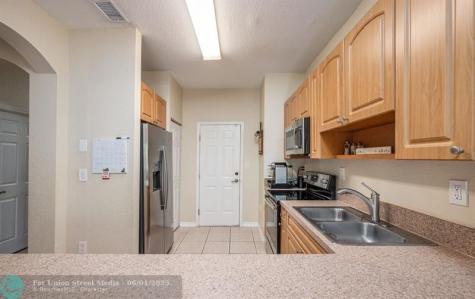 5048 SW 136th Avenue Miramar FL 33027