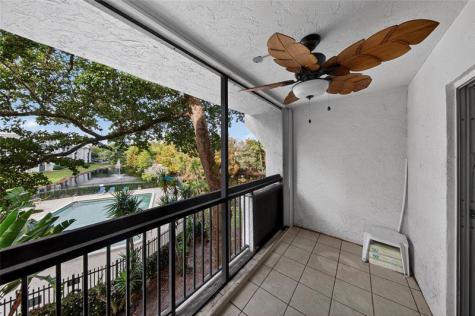 711 N Pine Island Road Plantation FL 33324