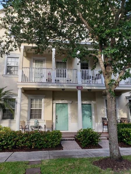 123 E Royal Palm Circle Jupiter FL 33458