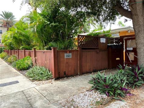 1101 NE 17 Way Fort Lauderdale FL 33304