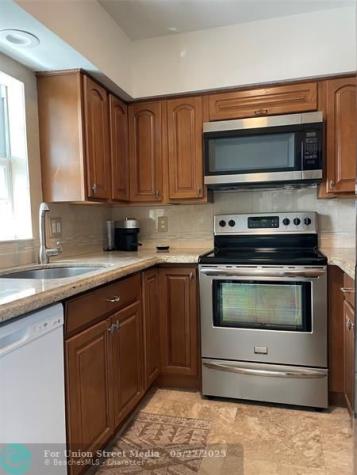 2708 NE 14th Street Causeway Pompano Beach FL 33062