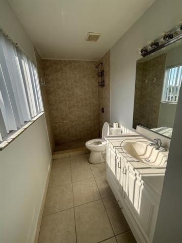 3417 NW 44th Street Oakland Park FL 33309