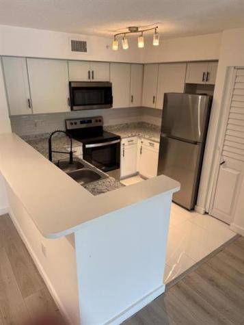 4828 N State Road 7 Coconut Creek FL 33073