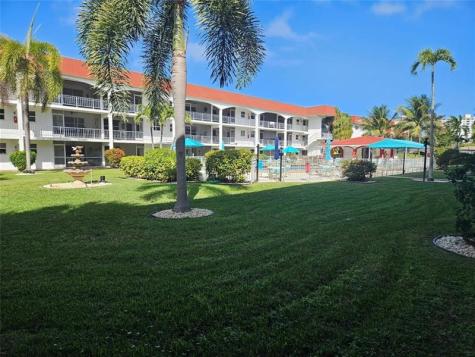 580 Egret Drive Hallandale Beach FL 33009