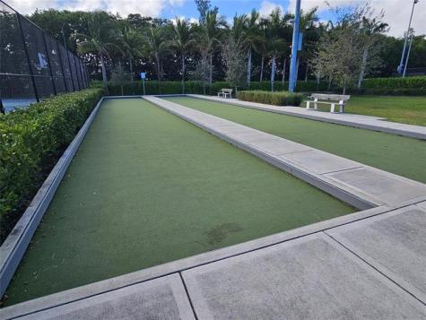 580 Egret Drive Hallandale Beach FL 33009