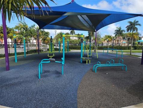 580 Egret Drive Hallandale Beach FL 33009