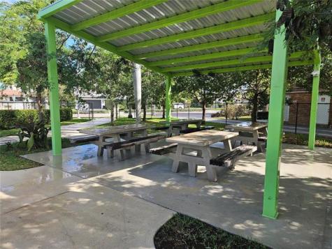 580 Egret Drive Hallandale Beach FL 33009