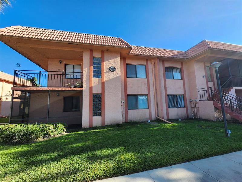 235 Lakeview Drive Weston FL 33326