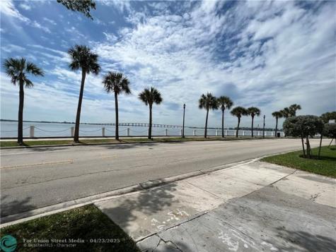 1440 Brickell Bay Drive Miami FL 33131