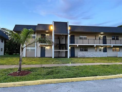 7925 Fairview Drive Tamarac FL 33321