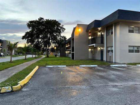 7925 Fairview Drive Tamarac FL 33321