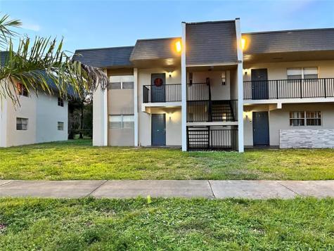 7925 Fairview Drive Tamarac FL 33321