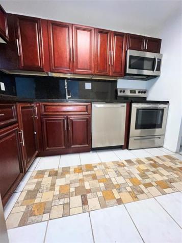 7925 Fairview Drive Tamarac FL 33321